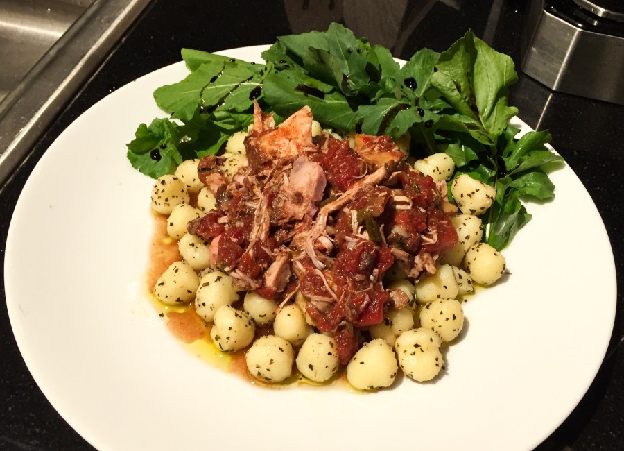 Restes de Coq Avec du&nbsp;Vin